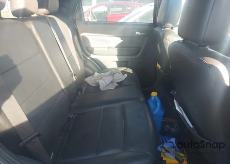 2011 Ford Escape Limited z USA, uszkodzony, nr VIN 1FMCU0EG4BKC42672